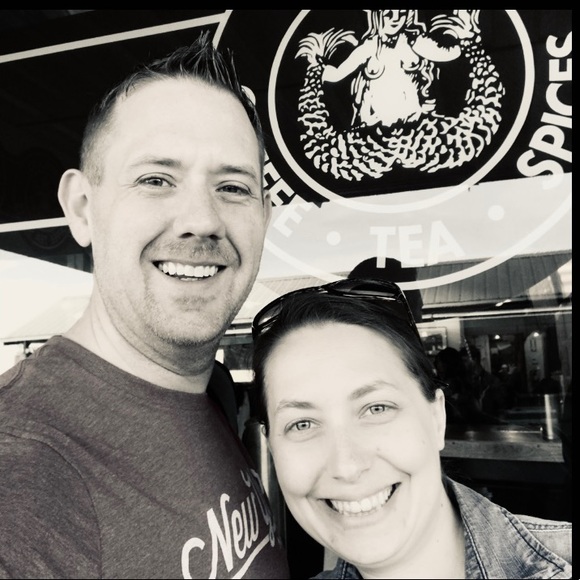 ๐ฟ๐ฟHello! Welcome to My Closet!๐ฟ๐ฟ Iโm Sam! - Picture 5 of 8